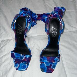 Zara strappy sandal size 38